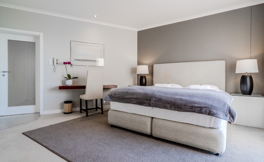 To Let 2 Bedroom Property for Rent in Bantry Bay Western Cape